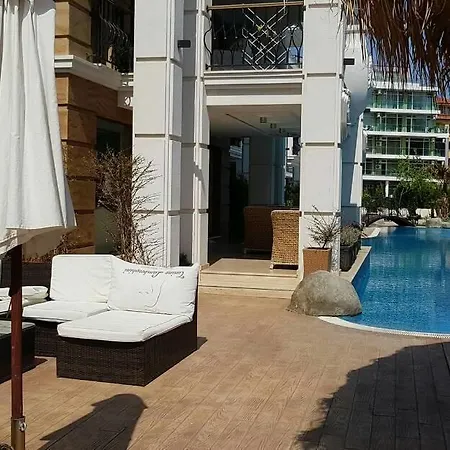Harmony Suites 8 Eh 阳光海滩